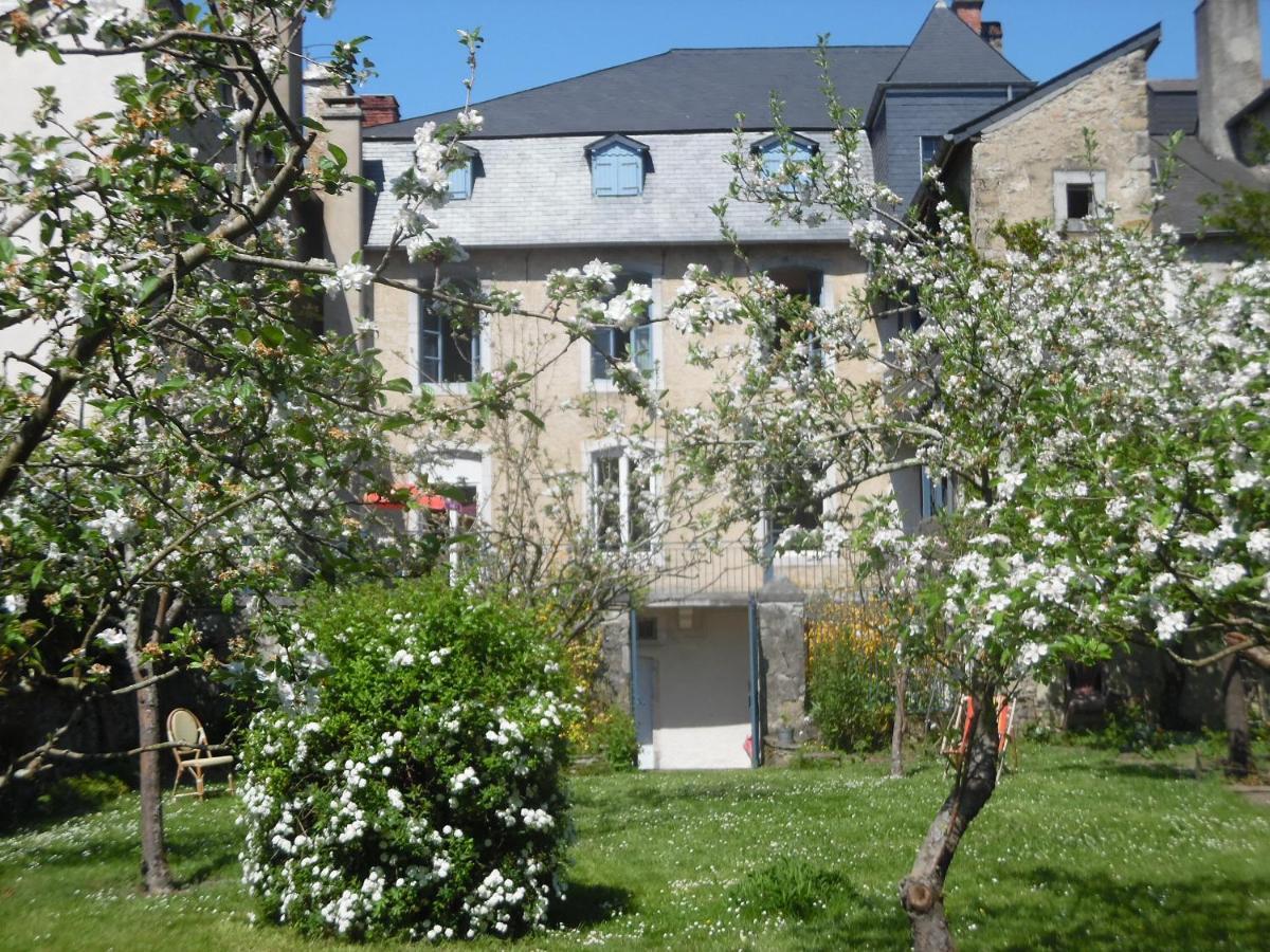 La Suite Du Peintre Oloron-Sainte-Marie Exterior foto